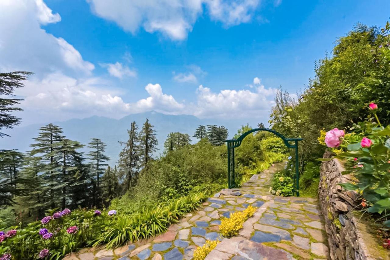 Stayvista At Violet Hill With Bonfire, Gazebo & Hill View Шимла Екстериор снимка